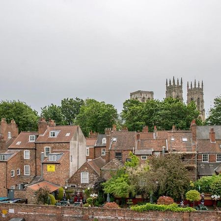 The Quadrant - The Carillon Suite York Eksteriør bilde