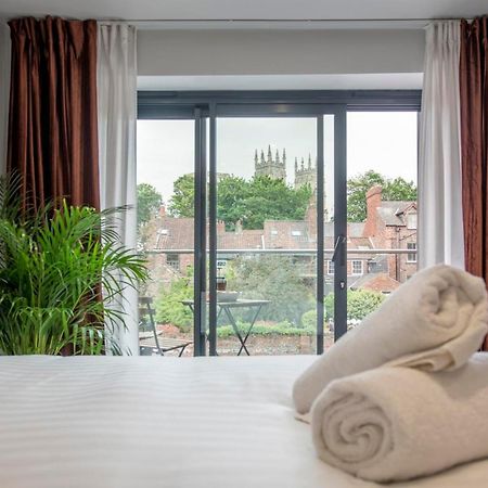 The Quadrant - The Carillon Suite York Eksteriør bilde